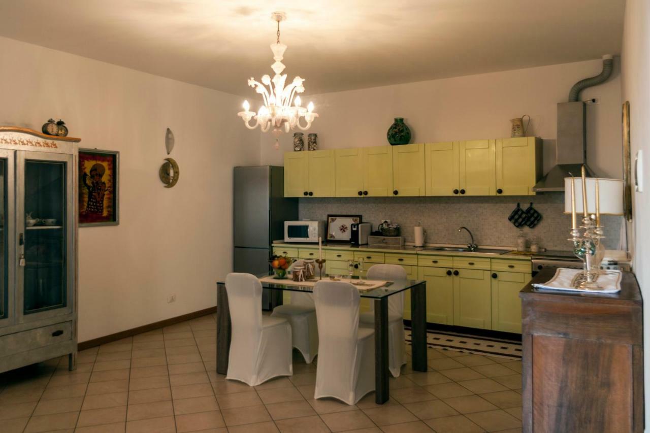Casa Del Sole Appartamento N° 2 White And Gold Room Gavardo Esterno foto